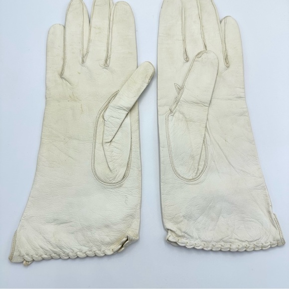 Strawbridge & Clothier 8 Real Kid Leather Washable Bone Pearl Leather Gloves - Picture 2 of 12